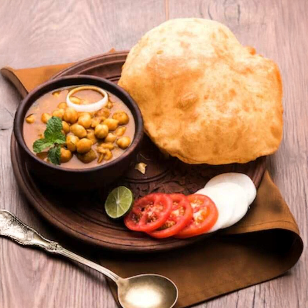 Chana & Paneer Bhatura (2 Pc)